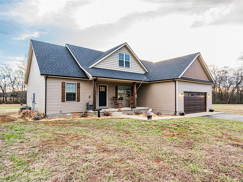 1st image of 131 Logan Ln