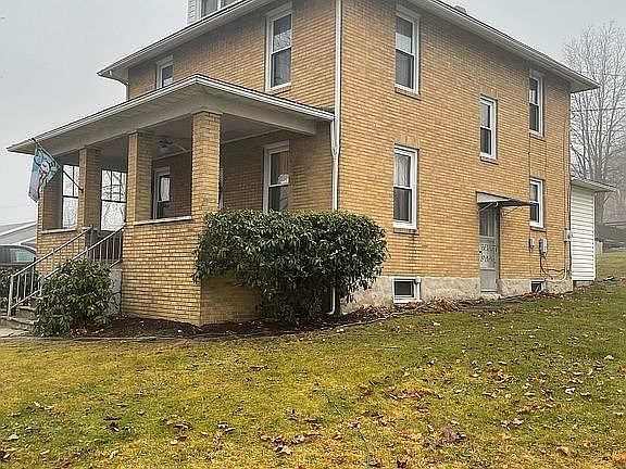 2nd image of 806 Alton St