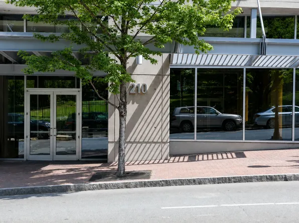 210 N Church St, Charlotte, NC