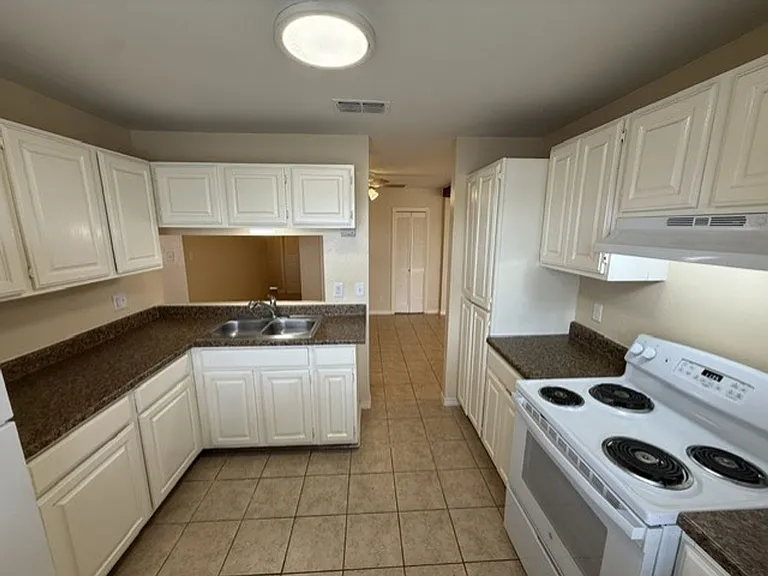 126 Atlanta Dr — Photo 6