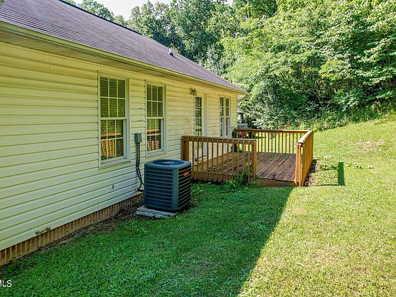 3rd image of 1044 Carrington Ct