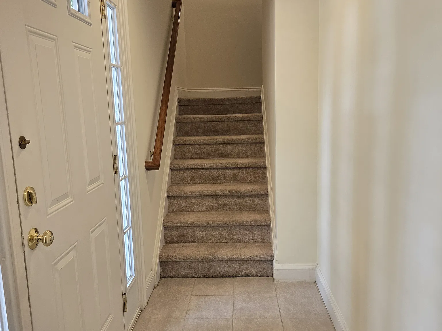 3 bed, 1880 sqft, $4,600 — Photo 3