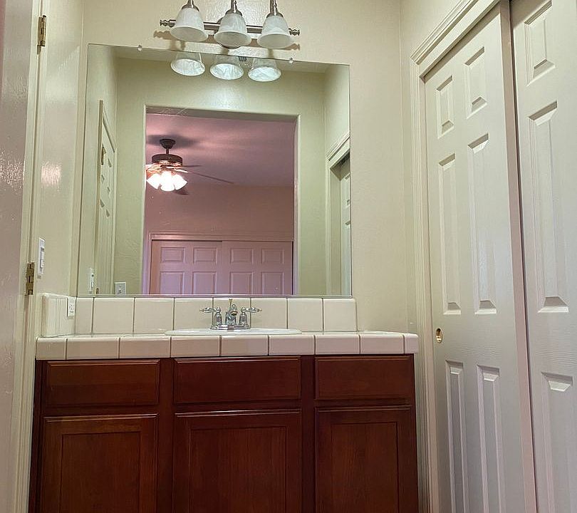 1st image of 1615 N Oliveto Ct