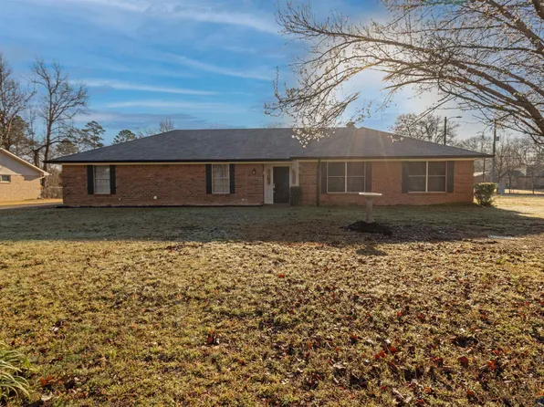 102 N Joann St, White Oak, TX 75693