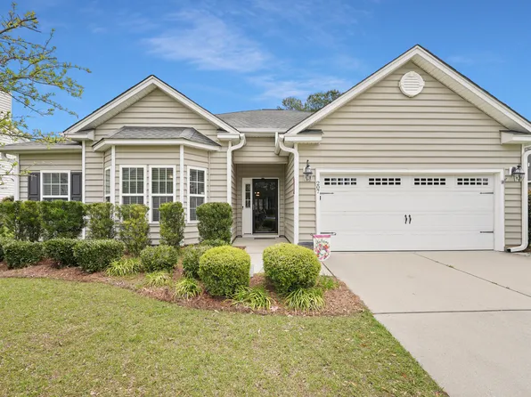 207 Red Leaf Blvd, Moncks Corner, SC 29461