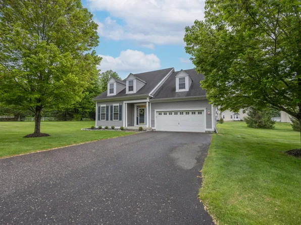 1 Chatham Court #1, Middlebury, CT 06762