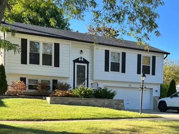 112 S Deerpath Dr, Vernon Hills, IL 60061