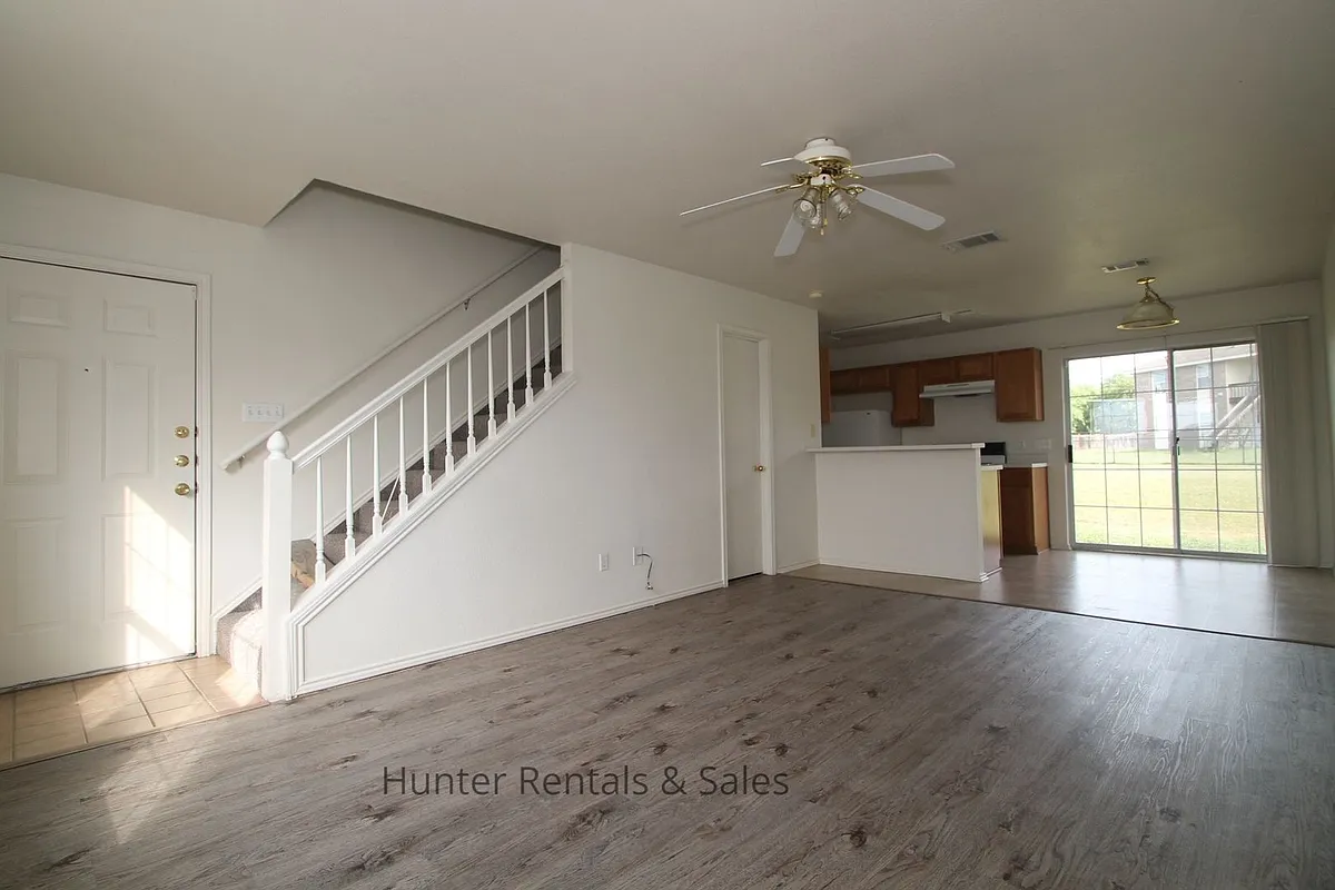 Building Photo - 1710D Spring Rose Cir