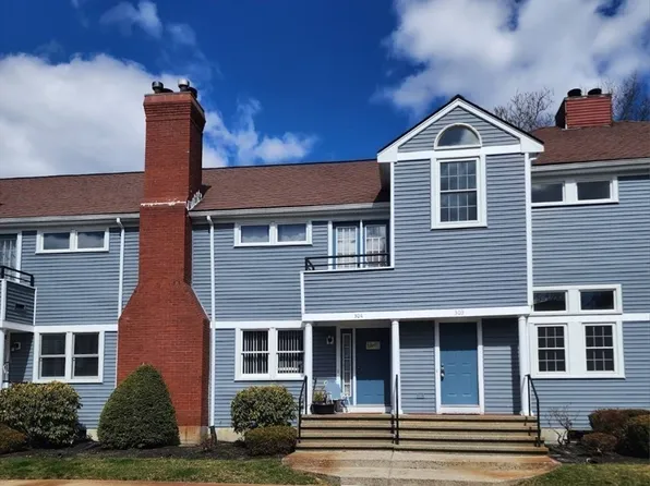 501 Auburn St APT 303, Whitman, MA 02382