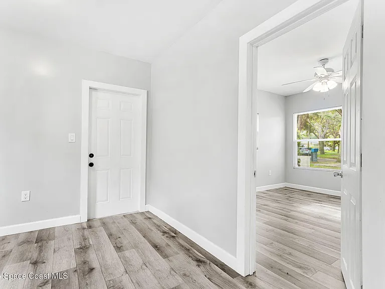 2426 Clemson Dr — Photo 15