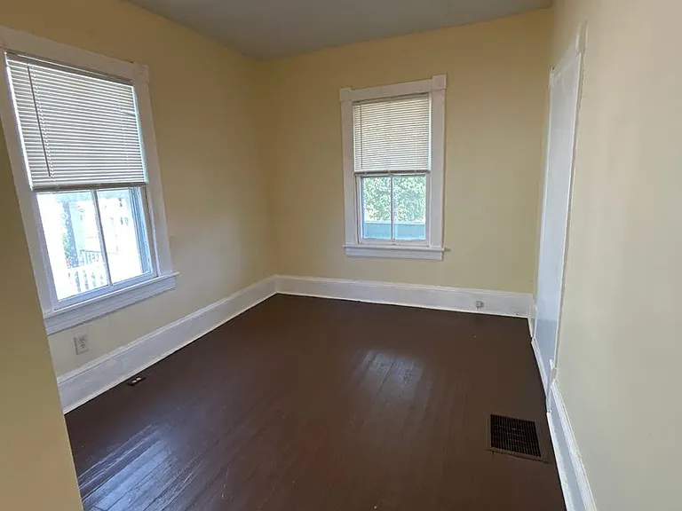 1114 Lafayette Blvd NW — Photo 15