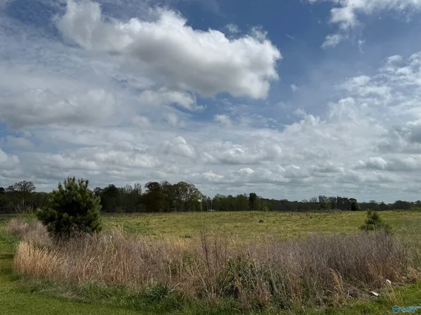 109 Gaines St, Boaz, AL 35956