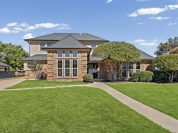 3513 Meadowside Dr, Bedford, TX 76021