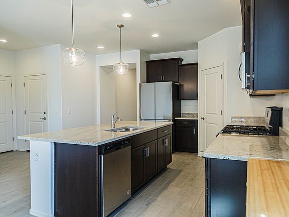5th image of 10703 W Embrey Dr