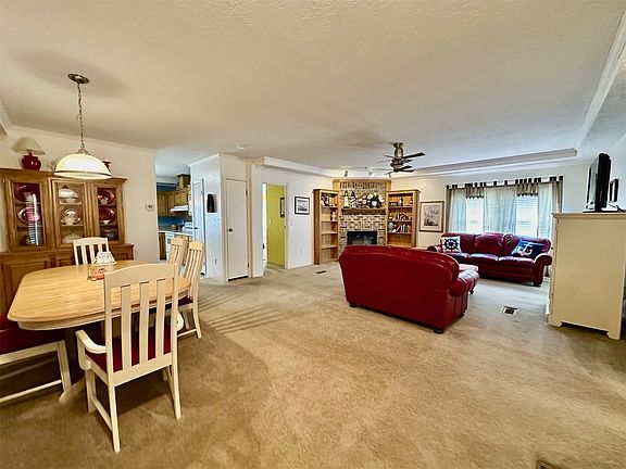 5th image of 3943 Surf Rd