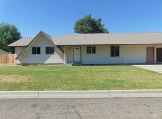 1113 SW 14th Ave, Ontario, OR 97914