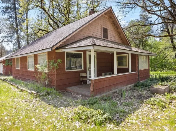 7238 Crowfoot Rd, Trail, OR 97541