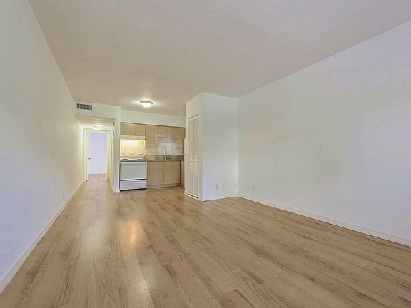 4th image of 530 S Federal Hwy APT 11