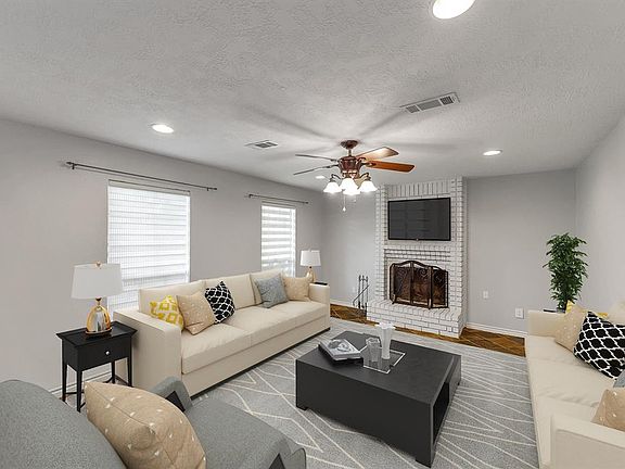 2nd image of 2319 Trail Wood Ln