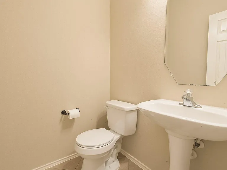 1132 Alexandria Way — Photo 8
