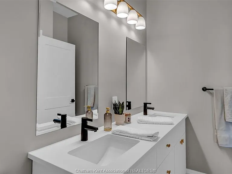 50 Nazarene Rd #516 — Photo 38