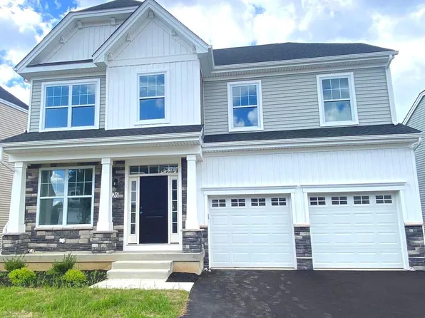 26 Misty Meadow Ln, Hamilton, NJ 08619