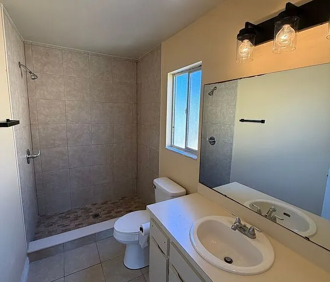 1090 Buttercup Dr — Photo 13