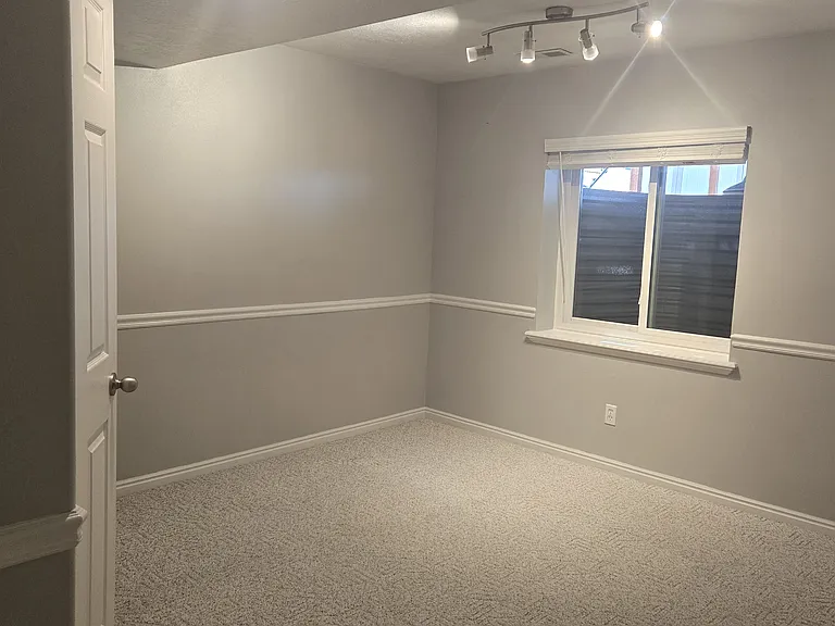 360 N Pleasant Grv #B — Photo 6