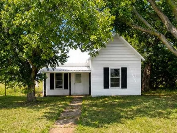 125 W Crawford St, Mingus, TX 76463