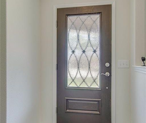 4th image of 8887 Twin Pines Ln