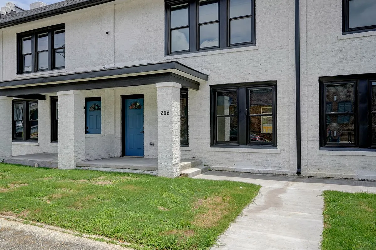 2 bed, 2.0 bath, 1150 sqft, $1,375 — Photo 1