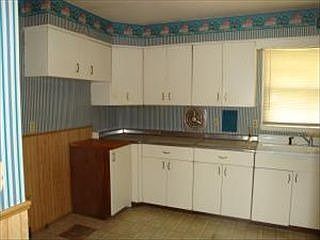 2nd image of 3411 Doniphan Ave