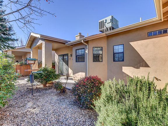 5th image of 3197 Orchid Way