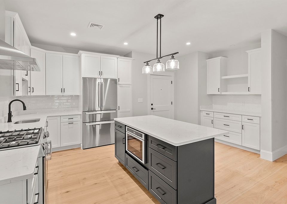 1st image of 134 Court St #22