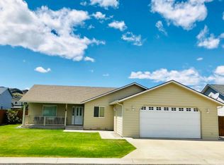 104 Cherry Ln, Naches, WA 98937