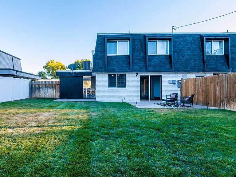 1351 E 4065 S — Photo 30