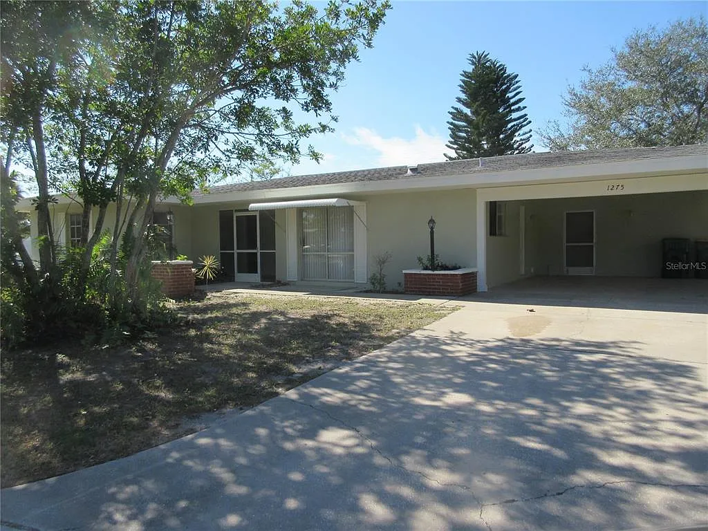 3 bed, 2.0 bath, 1810 sqft, $1,650 — Photo 2