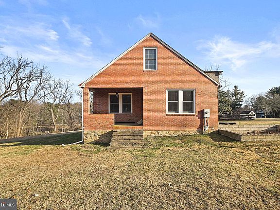 3rd image of 11850 Ramsburg Rd