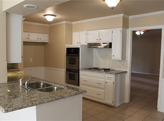 4th image of 1507 Glenhill Ln