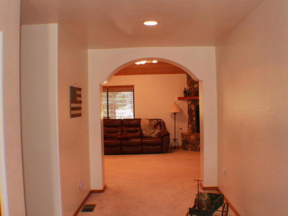 5th image of 2284 S Woodland Hills Ln