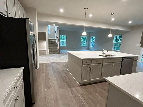 3rd image of 8607 Sylvannah Dr