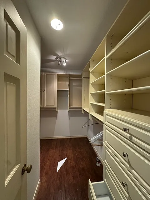 4 bed, 4750 sqft, $3,800 — Photo 4