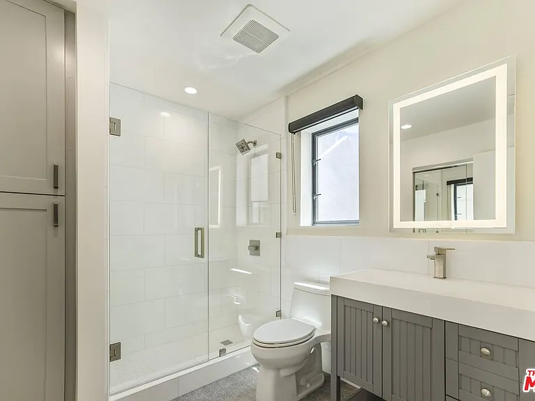 538 Vernon Ave — Photo 23