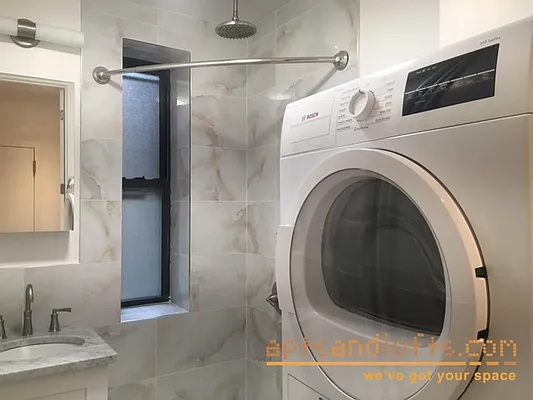 Rented by aptsandlofts.com | media 29