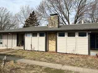 2506 University Dr, Lawrence, KS 66049