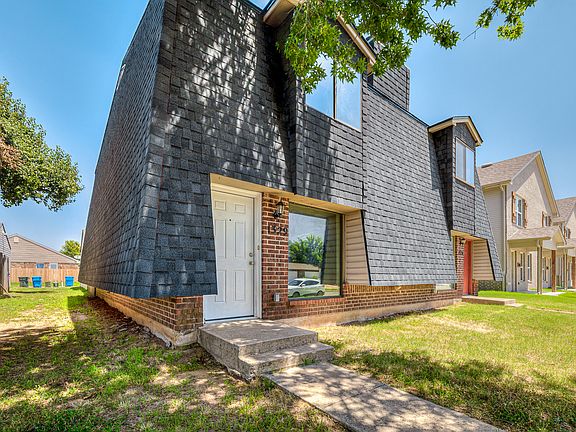 4th image of 1329 Eastgate Dr