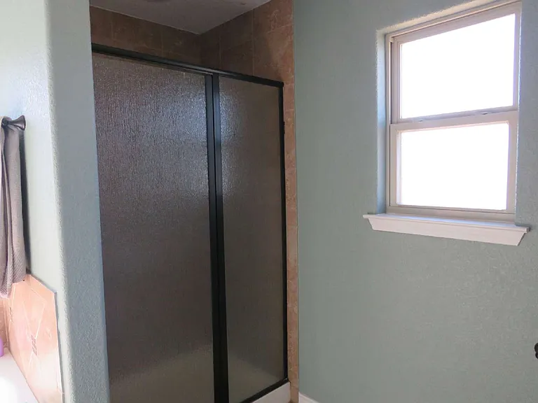 9805 Kaitlyn Dr — Photo 20