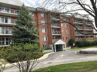 6980 W Touhy Ave APT 407, Niles, IL