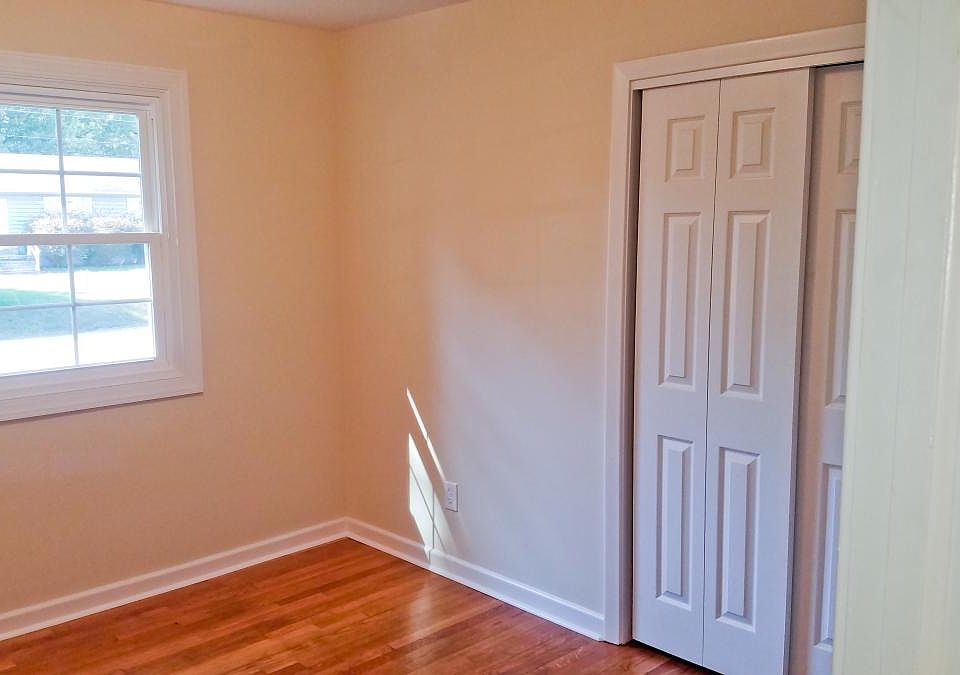 Bedroom picture