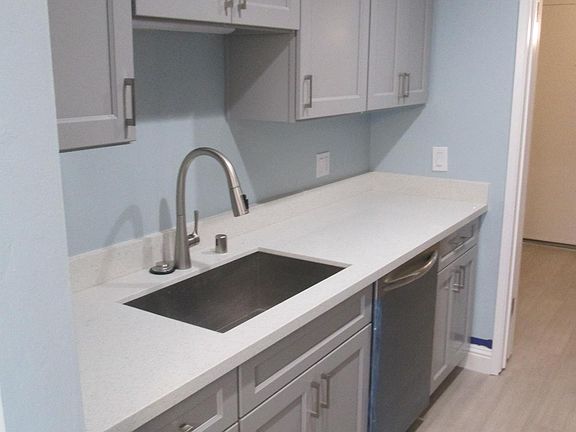 4th image of 470 N Civic Dr APT 201